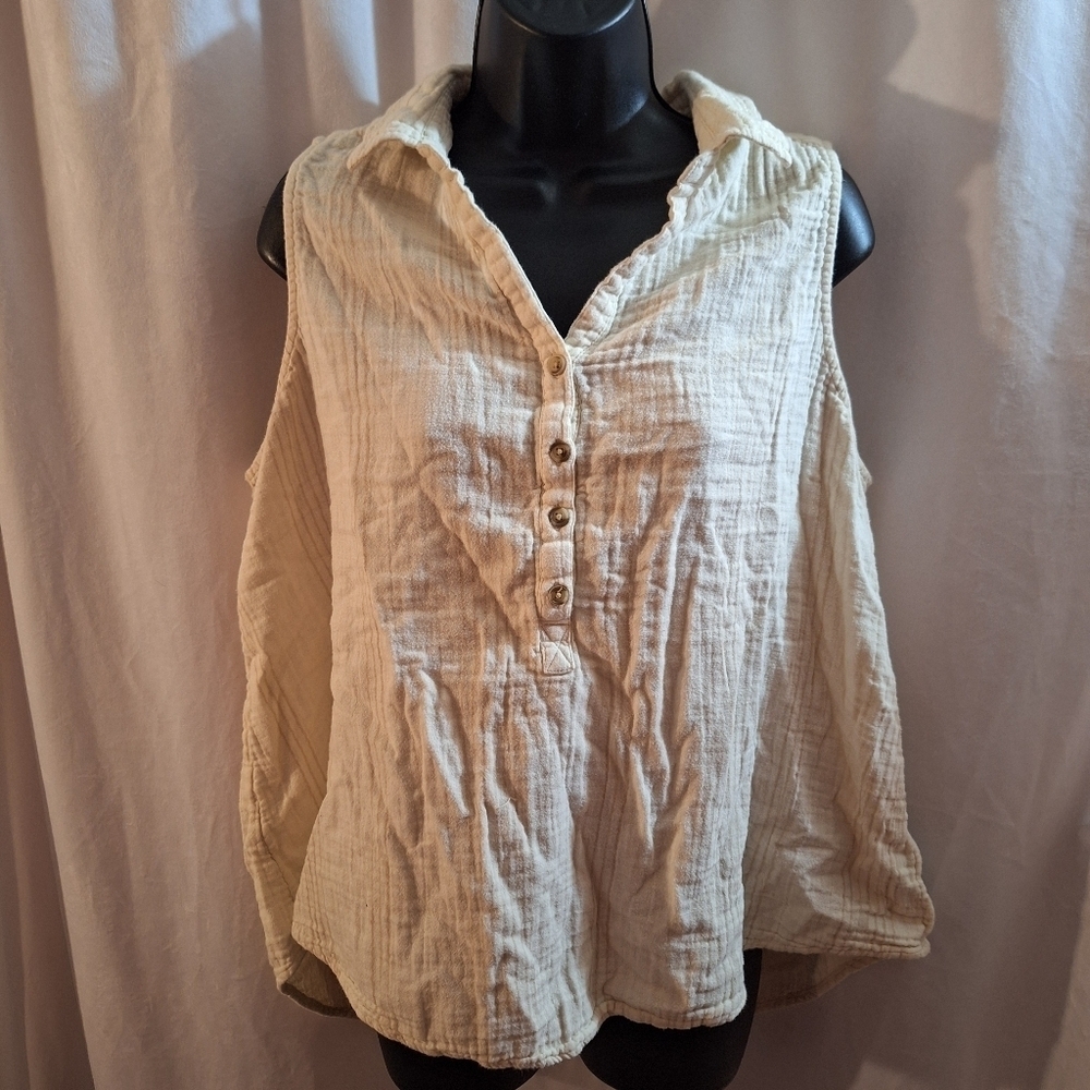 Cream Button-Up Sleeveless Top
